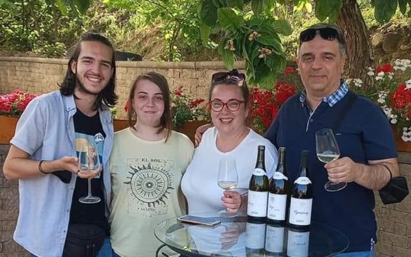 Интервју Пешков: Целото семејство заеднички работи на создавање врвно органско вино со нашето квалитетно грозје