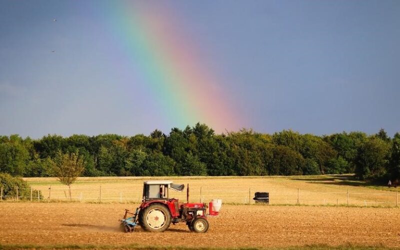 Како правилно да изберете трактор за вашата фарма