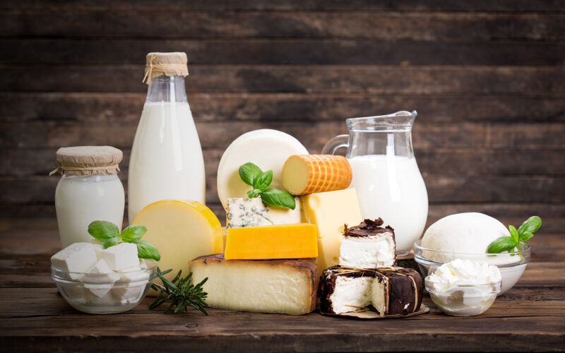 Млекото и млечните производи со минимално намалување на цените на глобалниот пазар