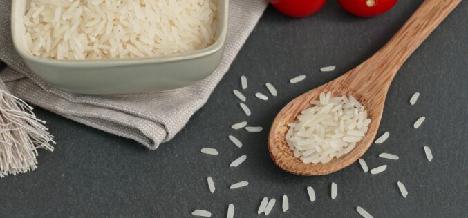 Кој е поздрав – белиот или интегралниот ориз ?
