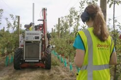 (Видео) Овој робот за берба на јаболко ќе ја намали потребата од сезонски берачи