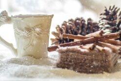 Сезоната на грипови и настинки е пред нас – Кои се придобивките од консумирање на зимски чај?