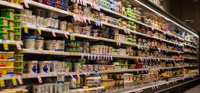 Владата на Србија ги замрзна цените на основните прехранбени производи
