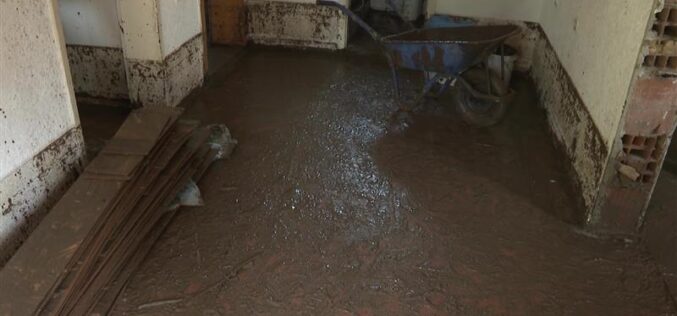 Поплавени земјоделски површини и подруми на куќи во Кочанско