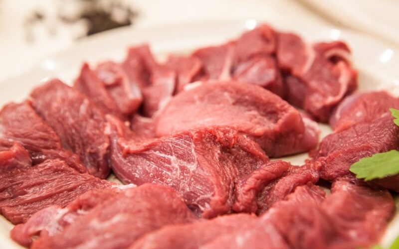 АХВ: И Мексико забрани носење производи од свинско месо