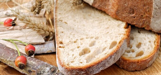 Од денес лебот поскапе за 10 %